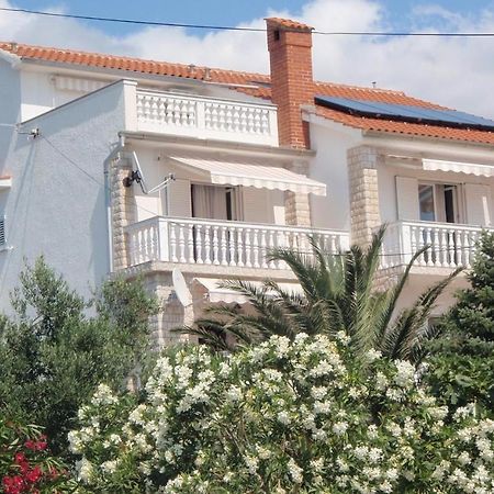 Apartments Vuksan Rab Town Luaran gambar