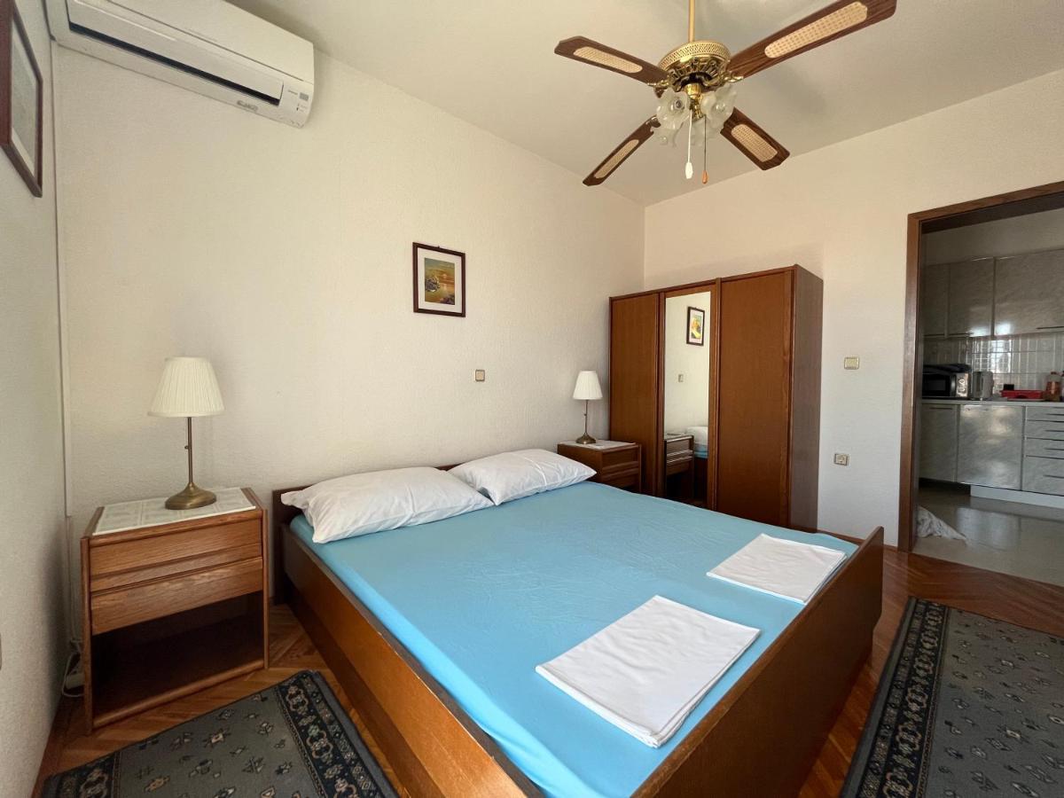 Apartments Vuksan Rab Town Luaran gambar