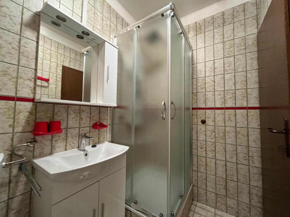 Apartments Vuksan Rab Town Luaran gambar